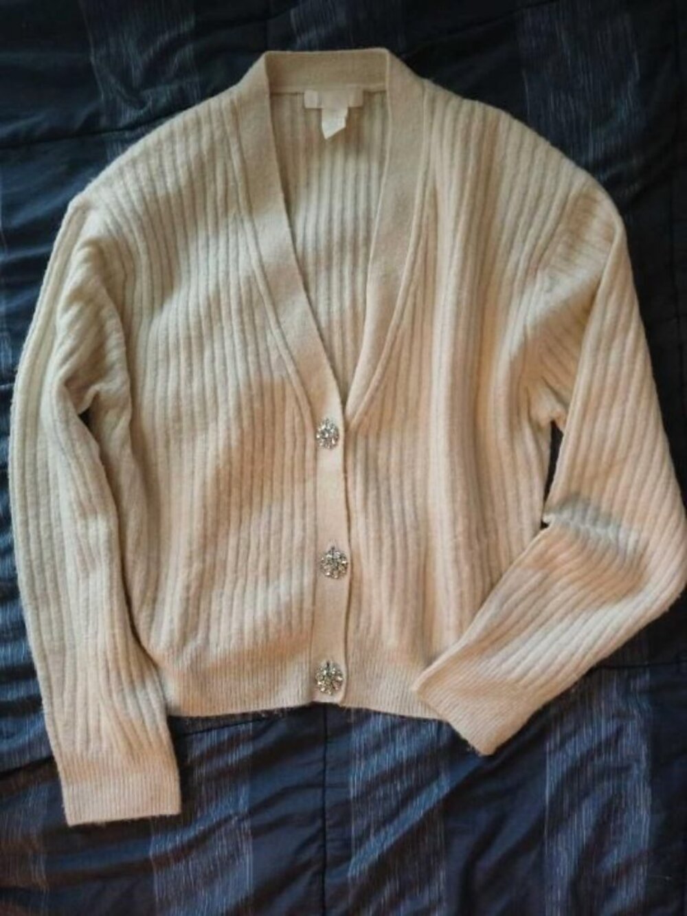 H&M Cream White Ribbed Knit Cardigan Sweater Rhinestone Crystal Jeweled Buttons